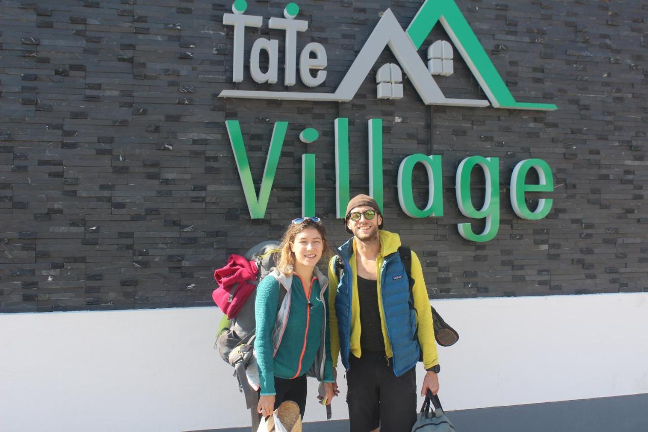 Tate Village Виндхук Экстерьер фото